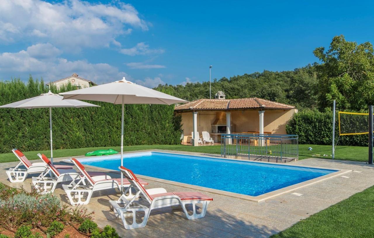Spacious Villa Nikka With Beautiful Garden And Pool Ladici 外观 照片